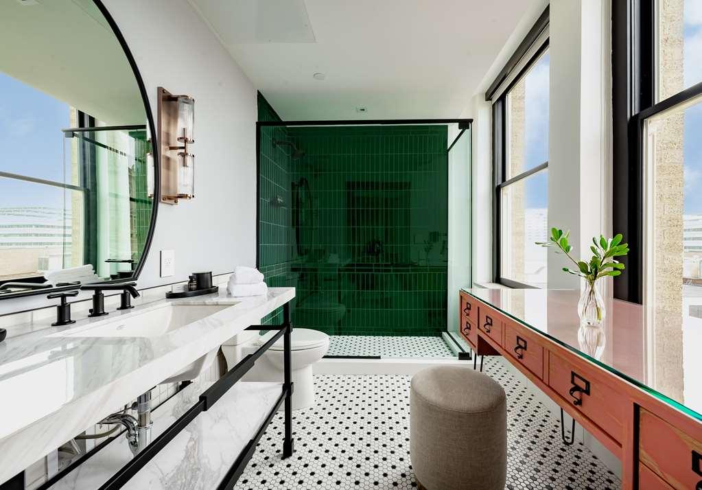 Surety Hotel, Autograph Collection Hotel 4*